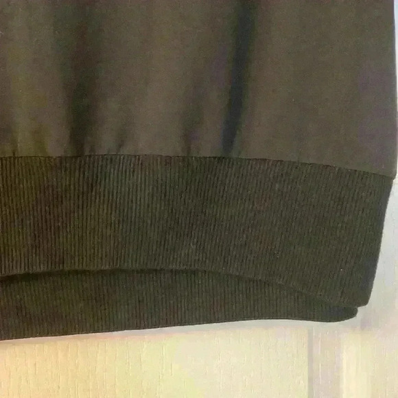 Athleta Zephyr Crop Tee - Picture 4 of 6